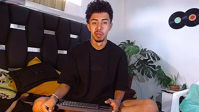 RyanRizzo online show from December 10, 4:27 pm