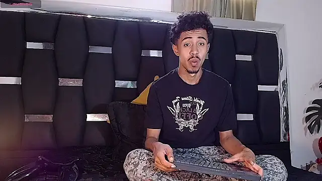 RyanRizzo online show from December 6, 2:28 pm