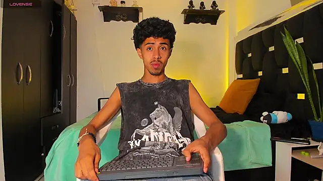 RyanRizzo online show from March 15, 11:06 pm