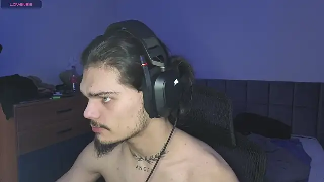 Snapshot of JordanShow chatting on March 21, 11:12 pm JordanShow online show from March 21, 11:12 pm