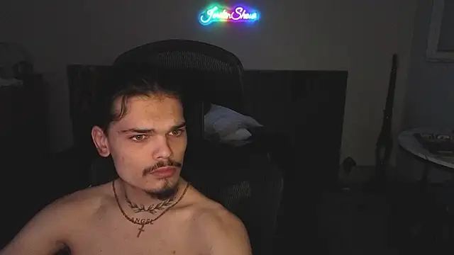 Snapshot of JordanShow chatting on February 24, 9:41 pm JordanShow online show from February 24, 9:41 pm