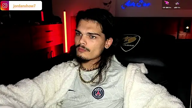 Snapshot of JordanShow chatting on September 29, 4:22 am JordanShow online show from September 29, 4:22 am