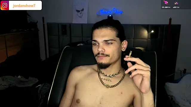 Snapshot of JordanShow chatting on September 9, 1:43 pm JordanShow online show from September 9, 1:43 pm