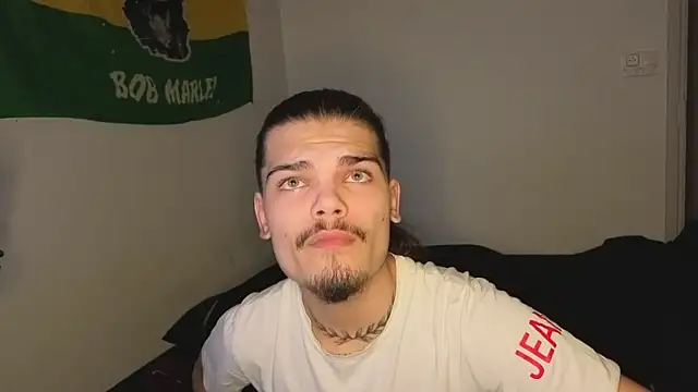 Snapshot of JordanShow chatting on December 3, 11:02 pm JordanShow online show from December 3, 11:02 pm