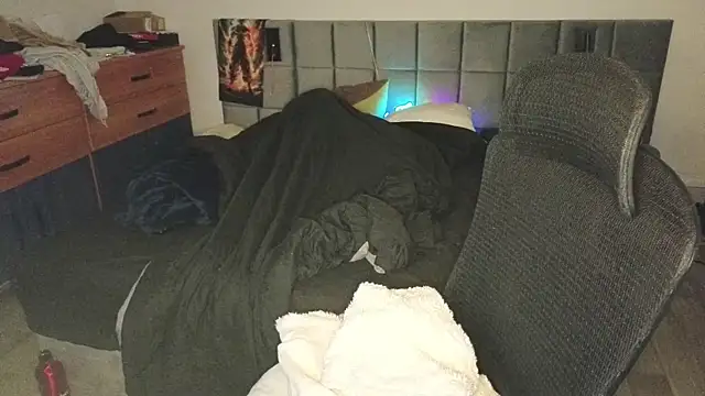 Snapshot of JordanShow chatting on February 25, 7:42 am JordanShow online show from February 25, 7:42 am