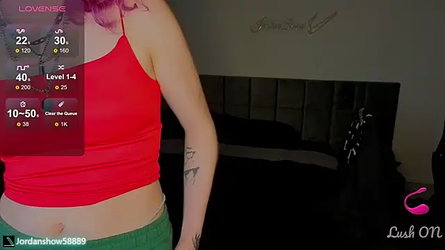 Snapshot of JordanShow chatting on January 15, 7:23 pm JordanShow online show from January 15, 7:23 pm