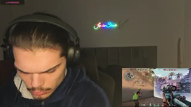 Snapshot of JordanShow chatting on January 4, 10:27 am JordanShow online show from January 4, 10:27 am