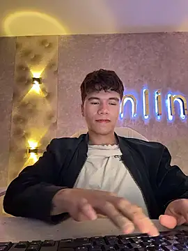 Logan smith1 online show from January 8, 6:40 am