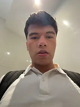 Logan smith1 online show from December 14, 4:25 pm