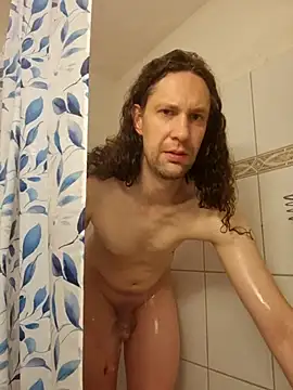 Josephine LIVE online show from October 4, 5:45 am