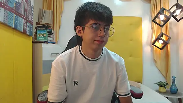 jhoellx online show from October 29, 9:07 pm