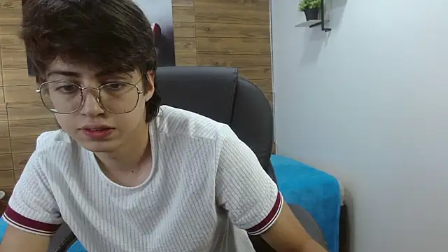 jhoellx online show from December 13, 7:53 pm