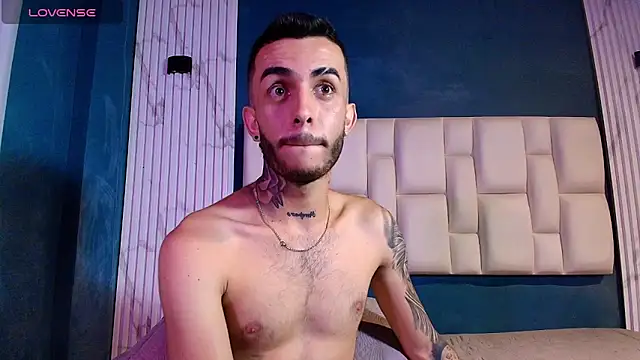 Snapshot of Marcelo_ruiz_ chatting on January 25, 9:26 am Marcelo ruiz  online show from January 25, 9:26 am