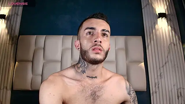 Snapshot of Marcelo_ruiz_ chatting on February 27, 10:09 pm Marcelo ruiz  online show from February 27, 10:09 pm