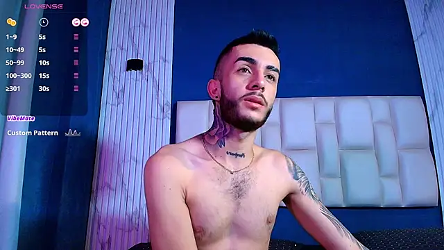 Snapshot of Marcelo_ruiz_ chatting on December 24, 12:00 pm Marcelo ruiz  online show from December 24, 12:00 pm