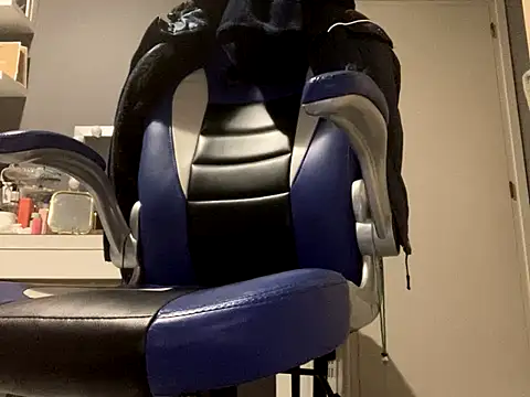 oscaar mb22 online show from November 10, 9:03 am