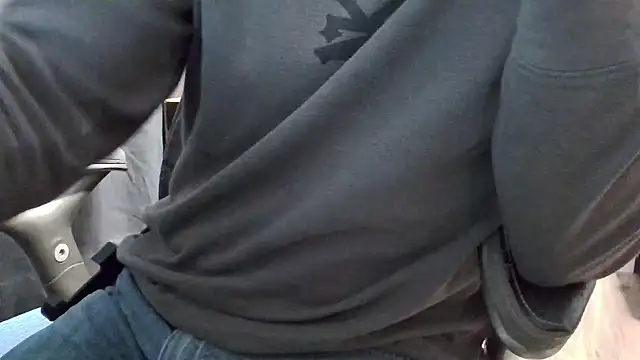 overaveragefreak4you online show from January 15, 6:51 pm