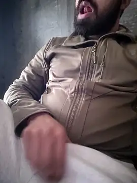 Snapshot of 77fuckerboy_ chatting on January 11, 5:41 am 77fuckerboy  online show from January 11, 5:41 am