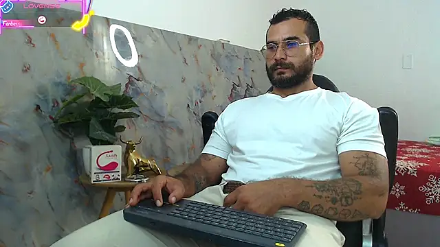 hanz col online show from October 8, 3:27 pm