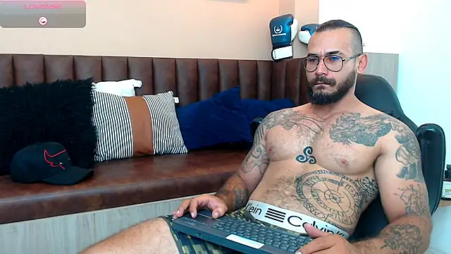 hanz col online show from March 12, 10:37 am