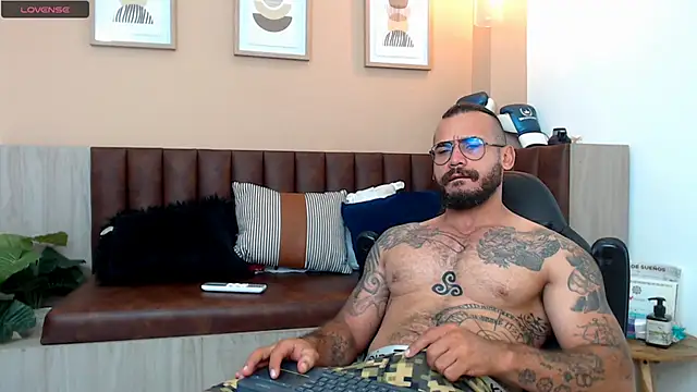 hanz col online show from March 11, 10:29 am