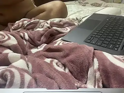 Snapshot of coolboy6566 chatting on September 23, 7:18 am coolboy6566 online show from September 23, 7:18 am