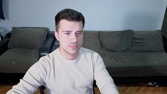 Snapshot of JohnnyStepBro chatting on October 17, 8:13 pm JohnnyStepBro online show from October 17, 8:13 pm