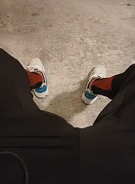 casper0303 online show from October 11, 4:00 pm