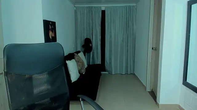 SamirHazard97 online show from January 16, 2:58 am