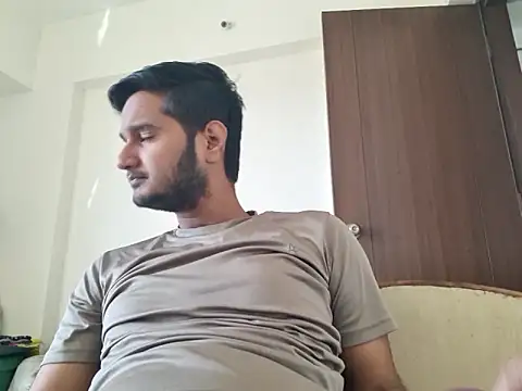 Jonrobinso online show from March 29, 4:23 am