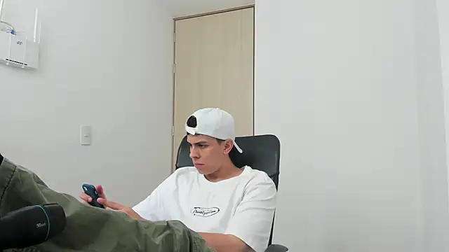 Tony Hoffa online show from March 3, 6:18 pm