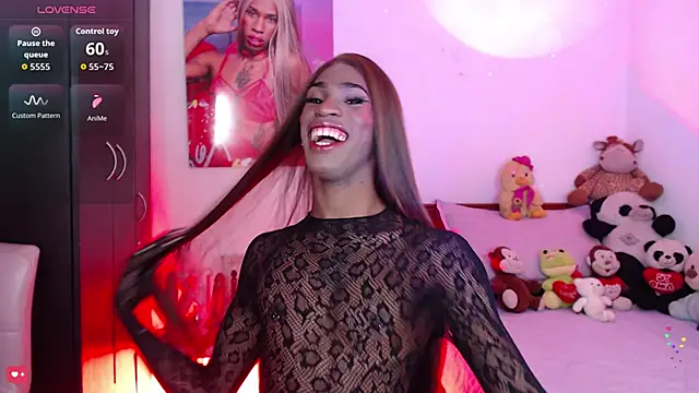 Kendall Gil online show from December 18, 8:05 pm