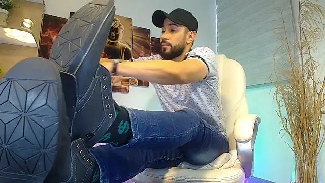 alessandro wye online show from March 21, 11:44 am