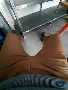 Kiwiass online show from January 7, 2:49 pm