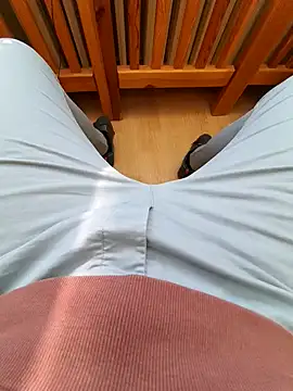 Kiwiass online show from March 19, 1:51 pm