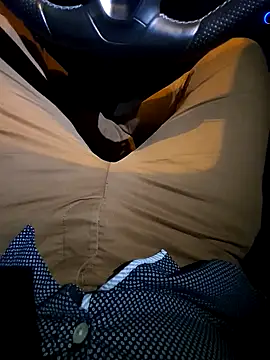 Kiwiass online show from January 10, 11:39 pm