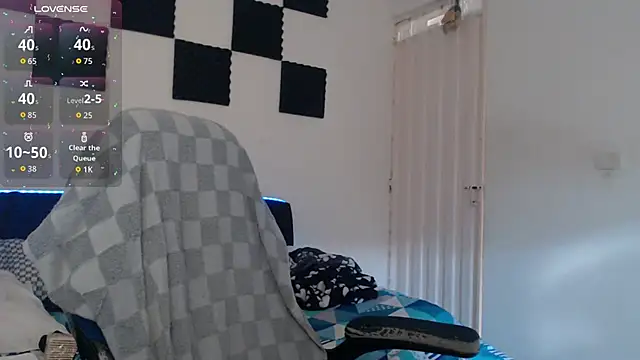 bryamado69 online show from December 3, 12:44 pm