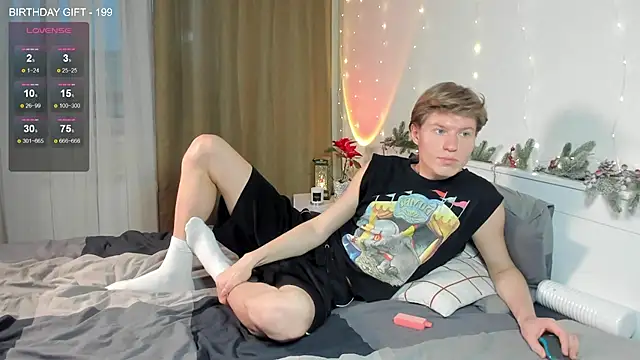 Snapshot of vlad_ggvldd chatting on January 8, 1:20 pm vlad ggvldd online show from January 8, 1:20 pm