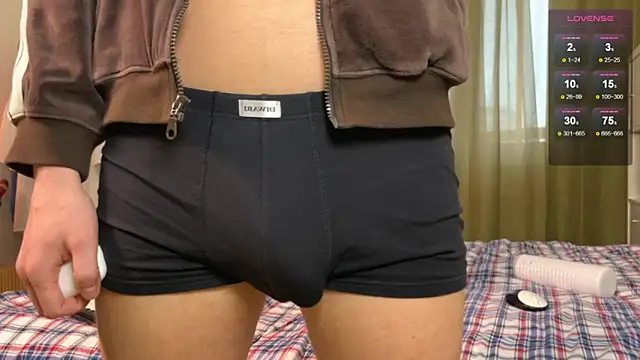 Snapshot of vlad_ggvldd chatting on October 6, 10:20 am vlad ggvldd online show from October 6, 10:20 am