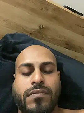 islandvybee55 online show from March 30, 2:18 pm