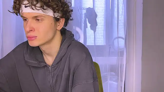 alyx garden online show from March 26, 9:46 am