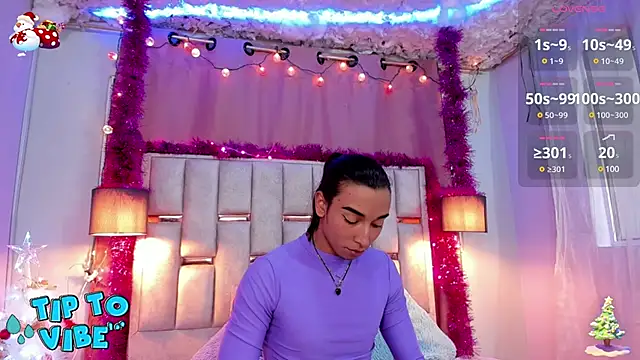 Snapshot of Nathan_Smith_ chatting on December 10, 7:43 pm Nathan Smith  online show from December 10, 7:43 pm