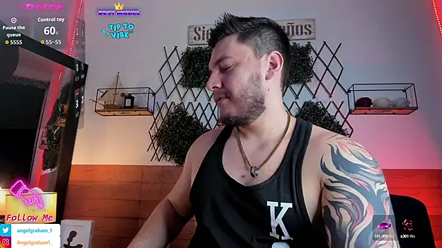 Snapshot of Angelgraham_1 chatting on October 21, 4:10 pm Angelgraham 1 online show from October 21, 4:10 pm