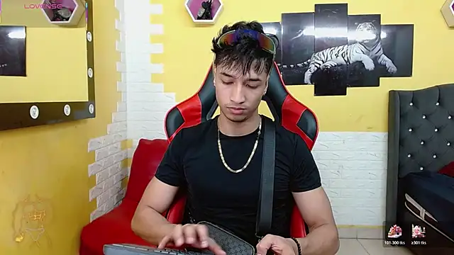 jose sexycumm online show from January 7, 8:36 pm