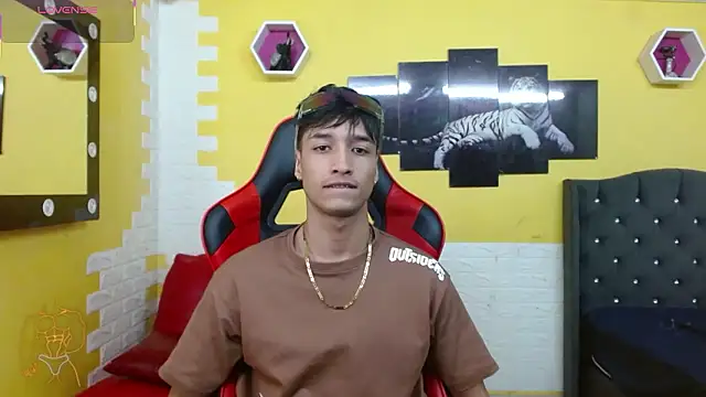 jose sexycumm online show from January 6, 8:35 pm