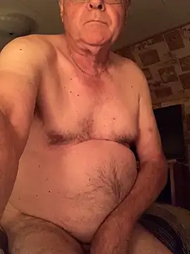 Snapshot of Tonybaloney1972 chatting on October 18, 2:05 am Tonybaloney1972 online show from October 18, 2:05 am