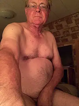 Snapshot of Tonybaloney1972 chatting on October 13, 12:05 am Tonybaloney1972 online show from October 13, 12:05 am