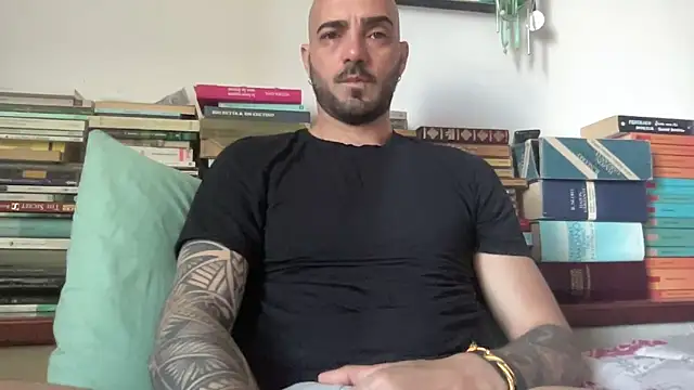 alessandromori91 online show from April 18, 5:31 am