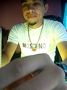 Snapshot of brattcumhot_ chatting on September 12, 7:14 pm brattcumhot  online show from September 12, 7:14 pm