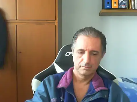 lliuk70mi online show from January 29, 1:49 pm